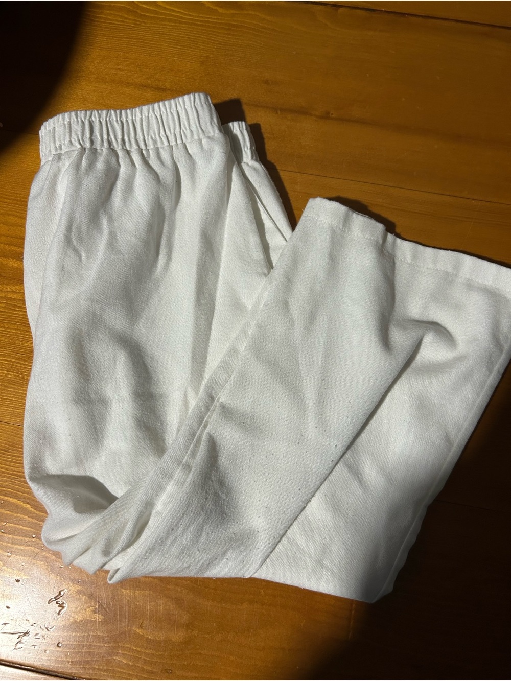 FREE! Womens White Elastic-Waist Casual Pants capris